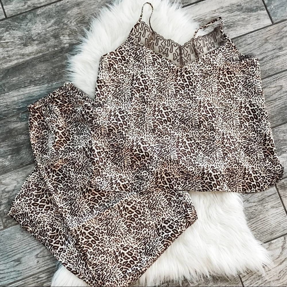 Amoureuse Vintage Leopard Pajama Set